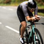 NR51TTCC_01_ORCA_TRITRAJE_APEX_DREAM_KONA_MUJER