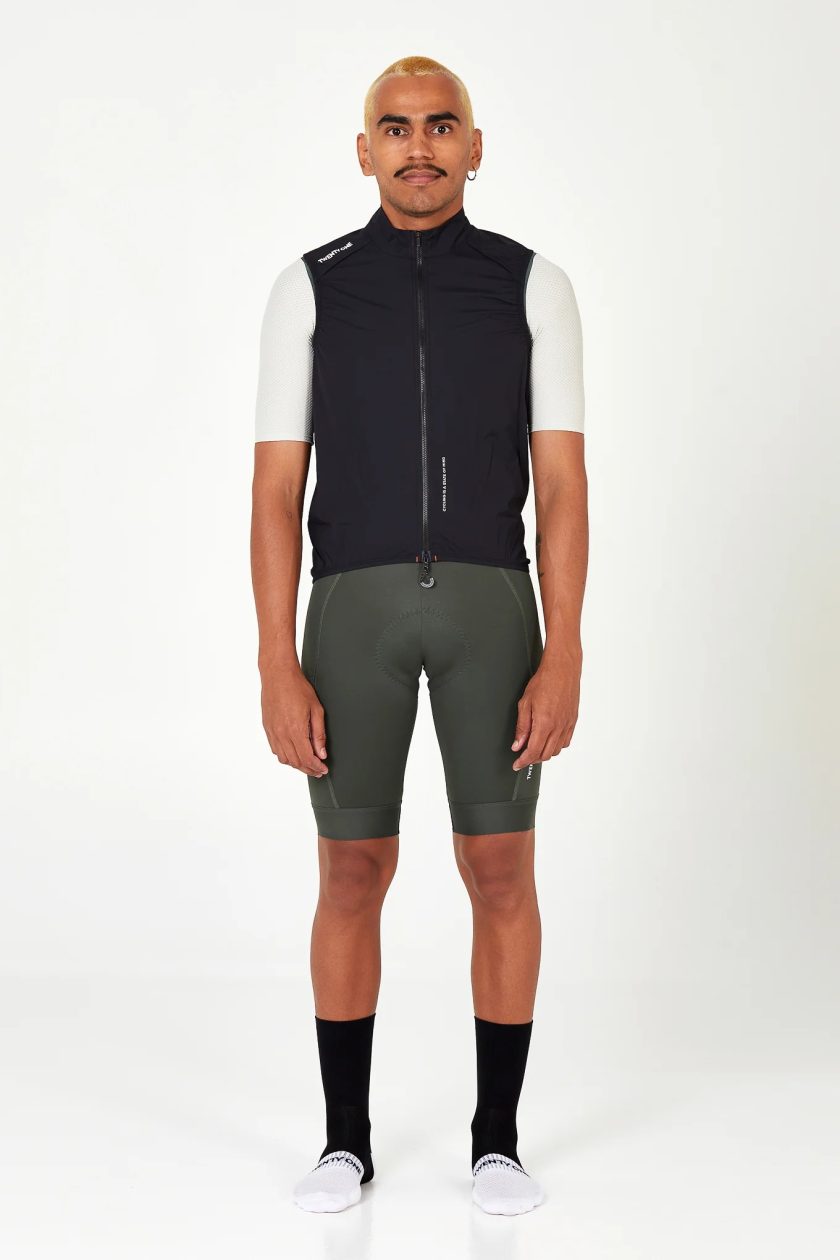 2024_LHPP_TWENTY_ONE_VestBlack_M_01