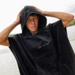 NAZ1TTCC_02_ORCA_ACCESORIO_COTTON_PONCHO